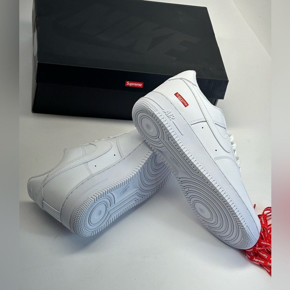 Supreme x Nike Air Force 1 Low BRAND NEW Men’s Sneakers LIMITED EDITION size 10 - Picture 7 of 7